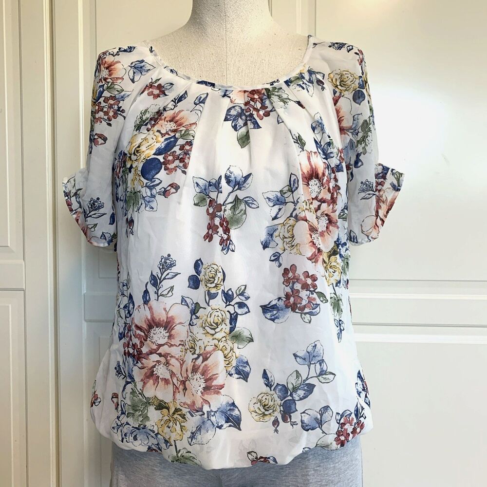 Sara Michelle Petite Short Sleeve Blouse Top Cream Floral Women's Size PM